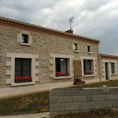 Au Bois D'oree Casa de hóspedes *